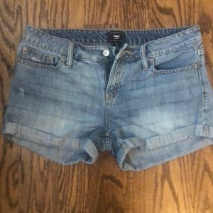 Gap cuffed shorts